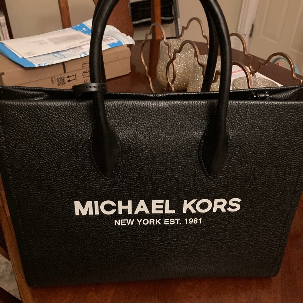 Black Michael Kors purse